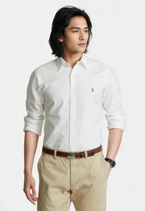 Chemise Ralph Lauren Homme Blanche Slim Fit portée par un mannequin