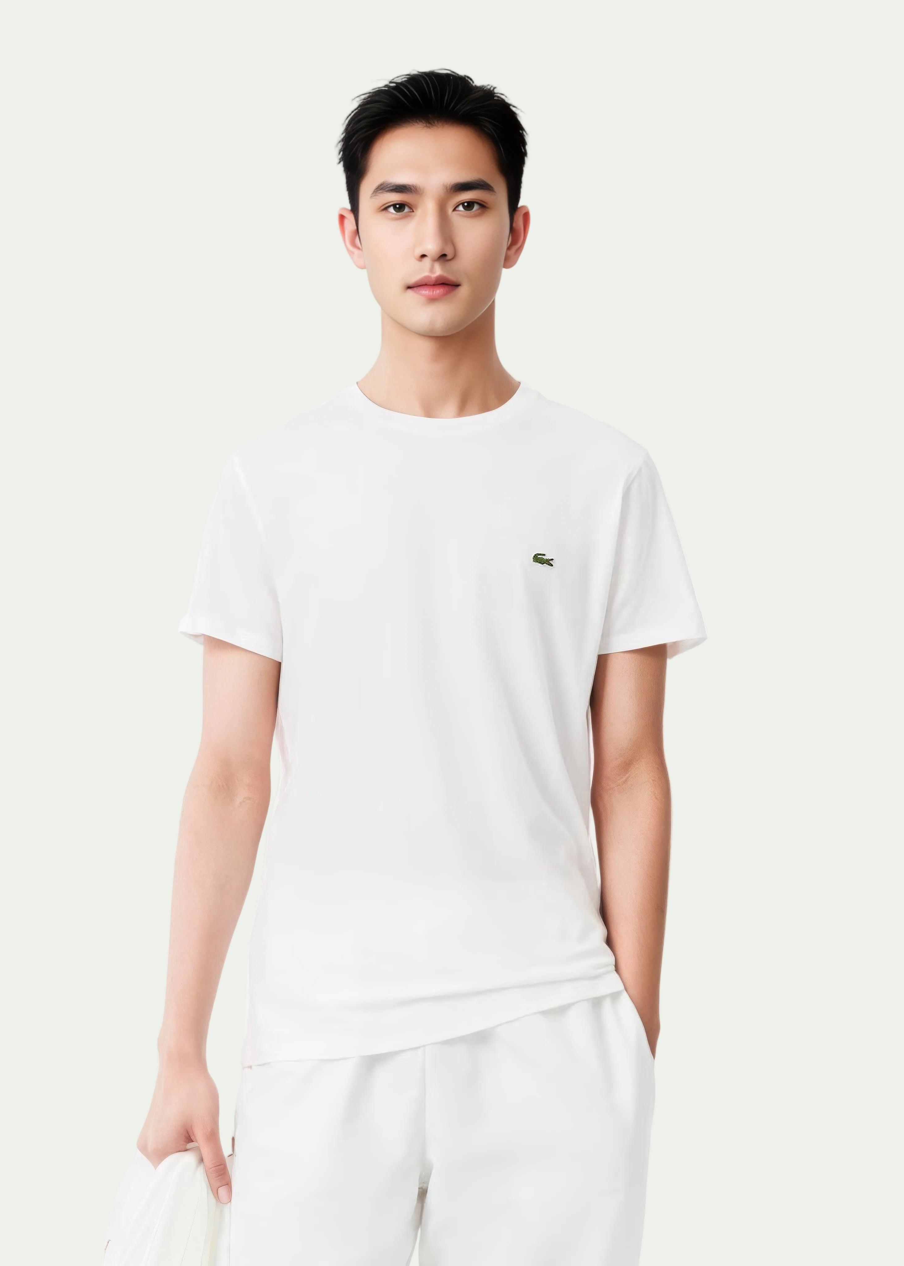 T-shirt Lacoste homme blanc vu de face
