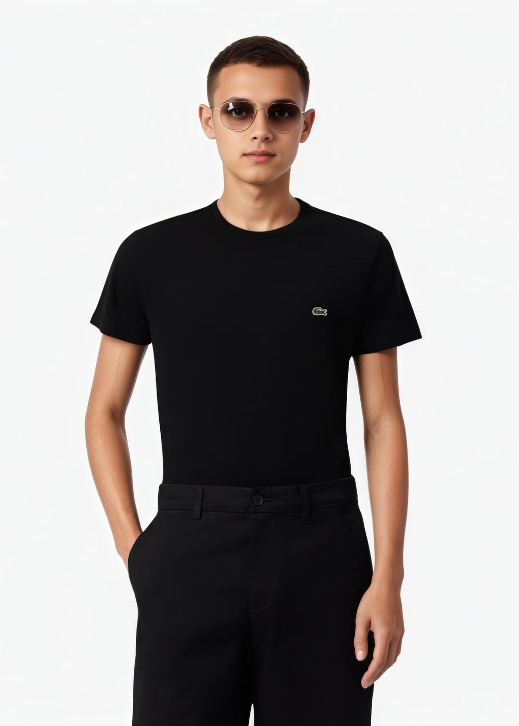 T-shirt Lacoste homme noir vu de face
