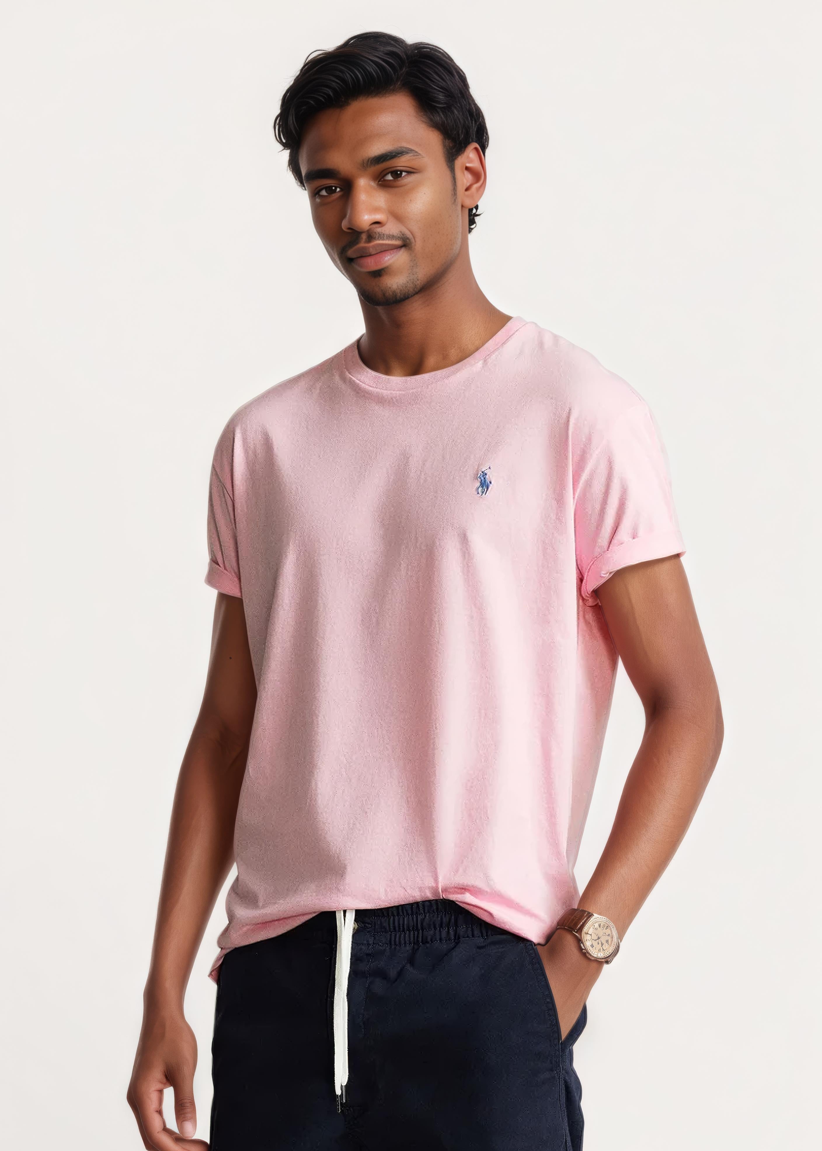 T-shirt Ralph Lauren Homme Rose Custom Slim Fit porté par un mannequin